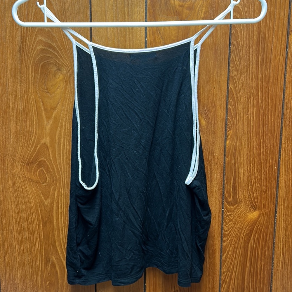 Crop top - Picture 3 of 3